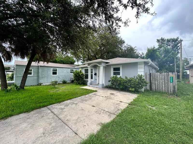 2486 15th Ave S - Photo 2 of 32