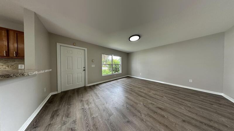 2486 15th Ave S - Photo 7 of 32