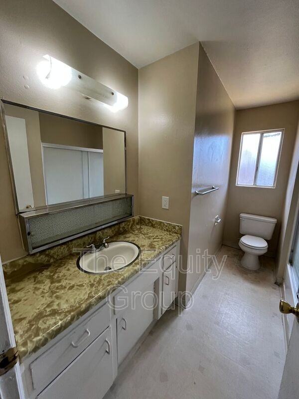 1187 W Grand Ave - Photo 6 of 11