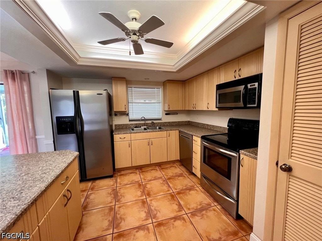 4116 Sw 9th Pl - Photo 5 of 17
