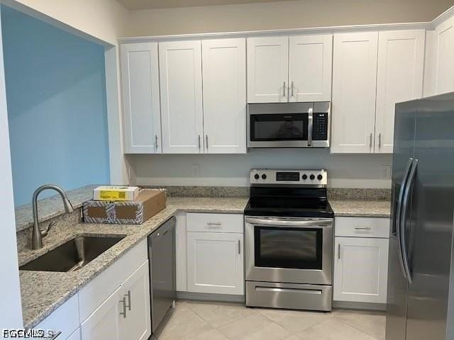 14197 Pine Lodge Ln - Photo 3 of 38