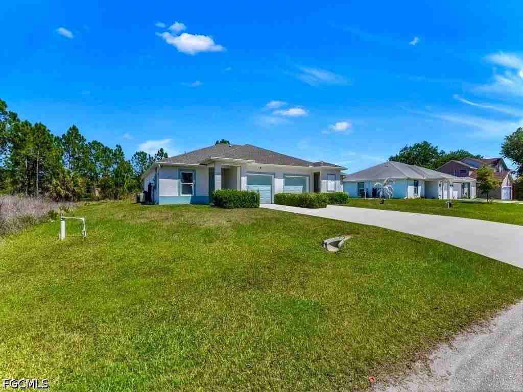 851 Bedford Dr - Photo 2 of 34