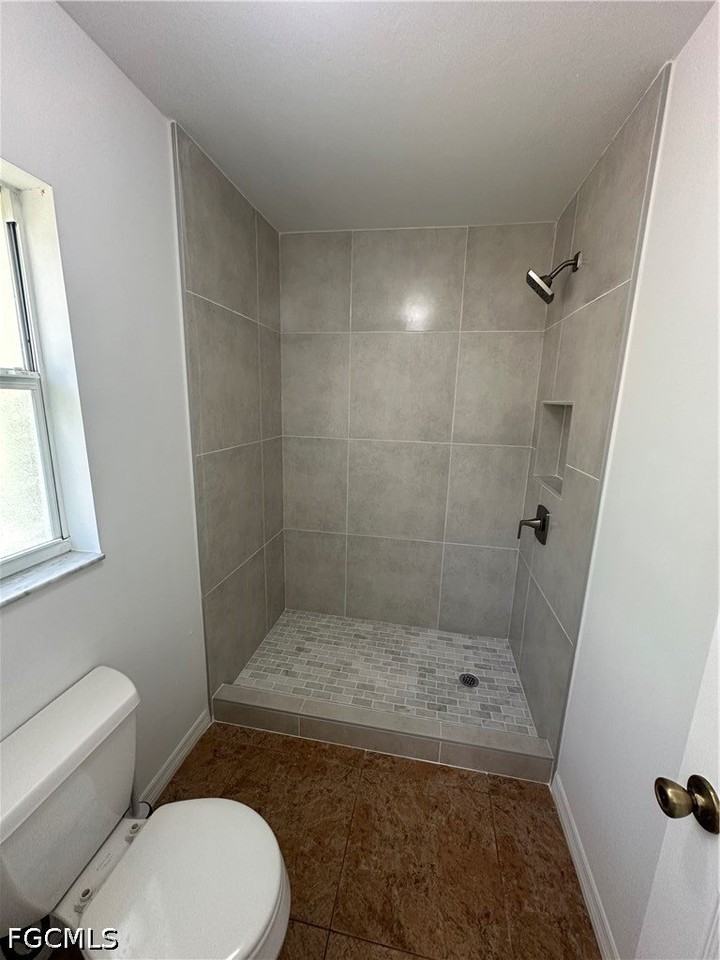 4025 10th Ave Ne - Photo 5 of 13