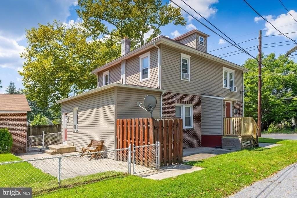 1319 Old Black Horse Pike - Photo 3 of 14