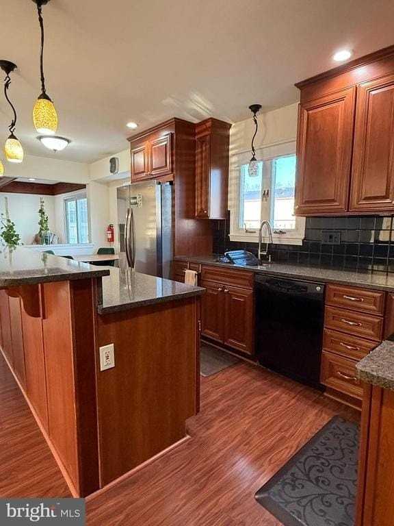 5 Westbury Dr - Photo 3 of 23