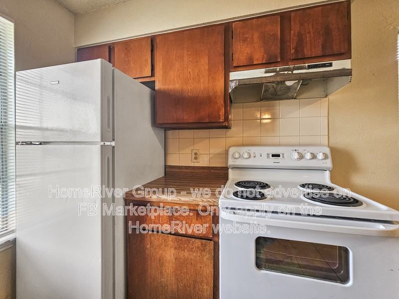 808 W Olmos Dr - Photo 5 of 20