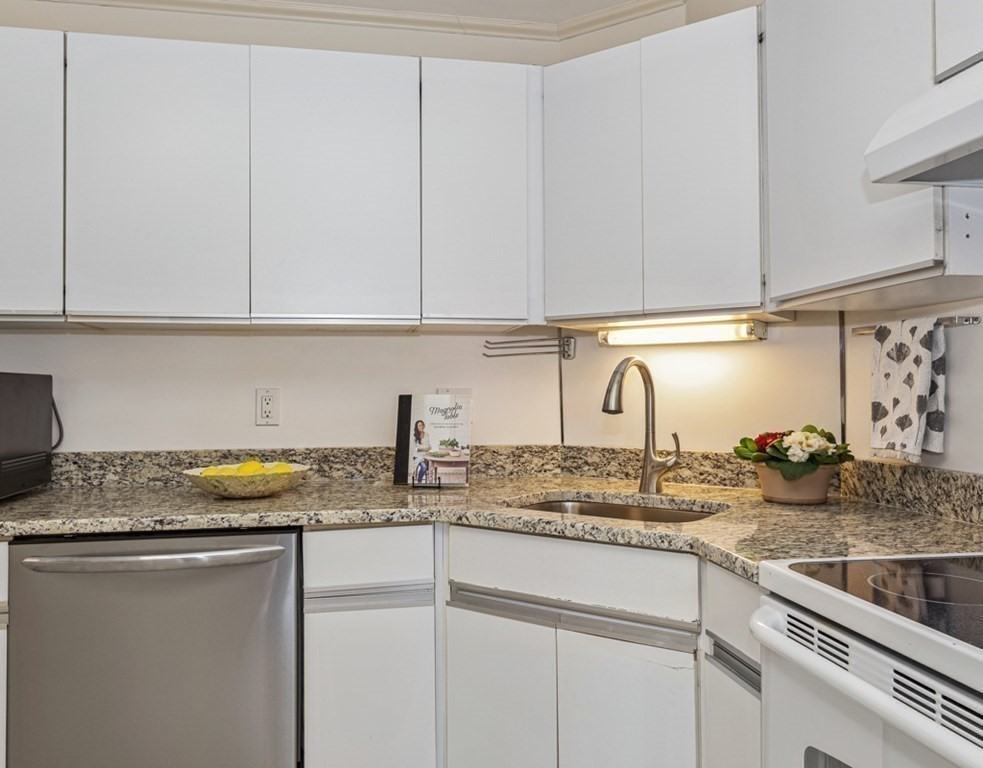 151 Coolidge Avenue #303 - Photo 7 of 16