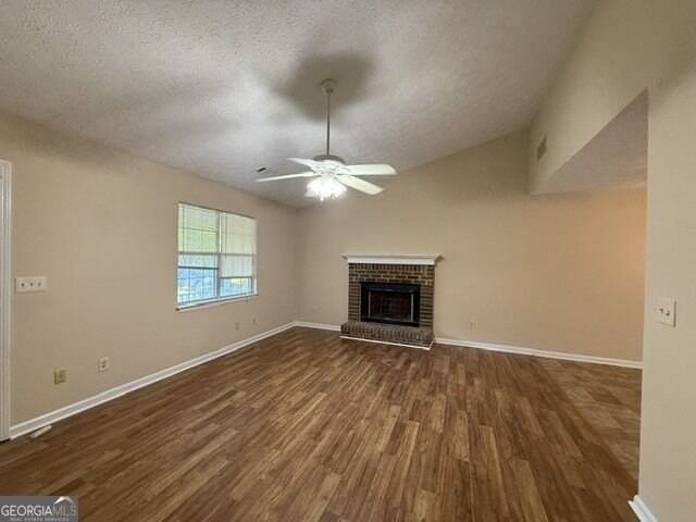 206 Lisa Ct - Photo 3 of 10