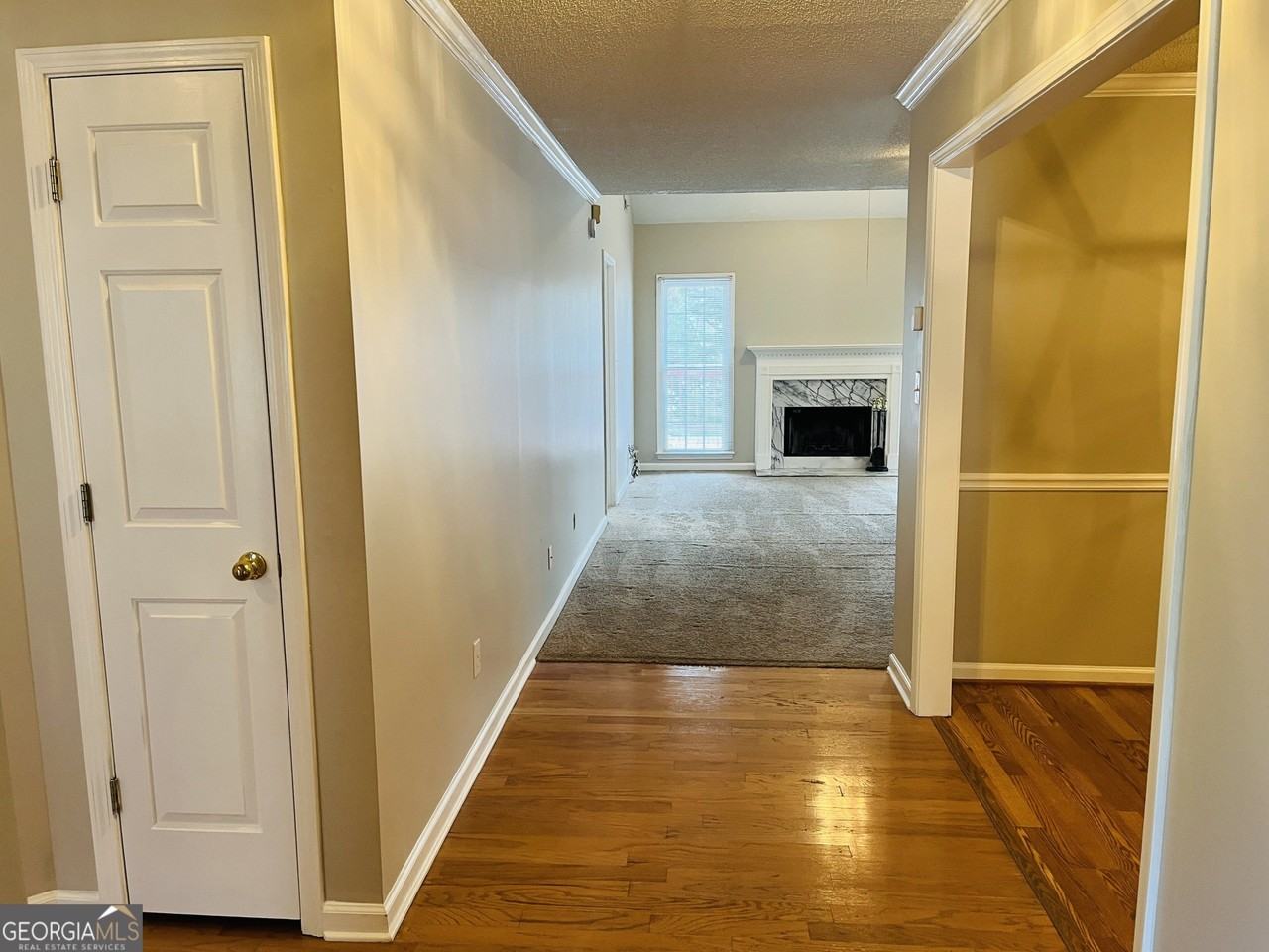 155 Woodstream Way - Photo 4 of 50