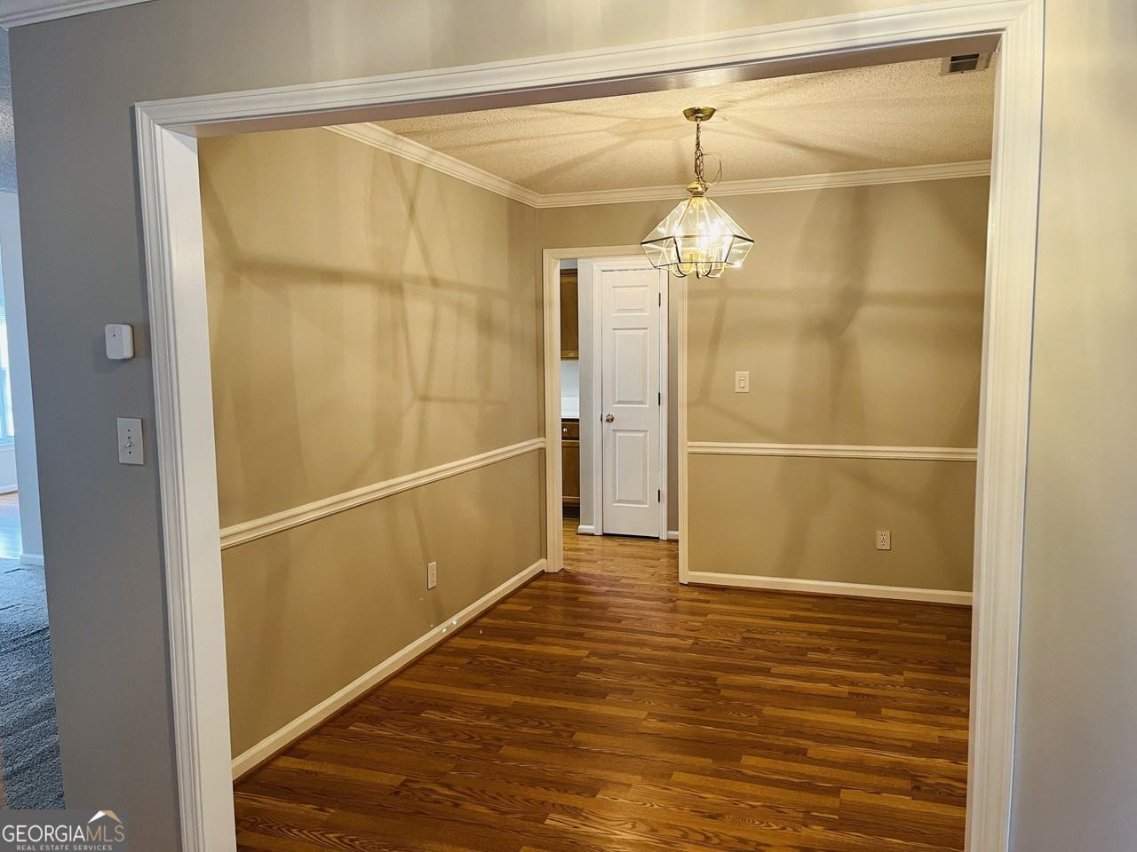 155 Woodstream Way - Photo 6 of 50