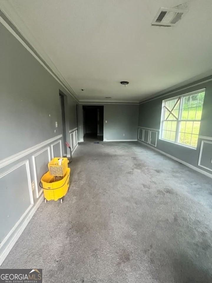 460 Elm St - Photo 2 of 11