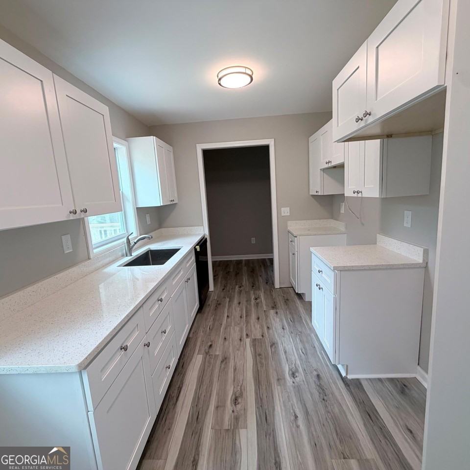 127 Glen Helton Rd - Photo 6 of 8