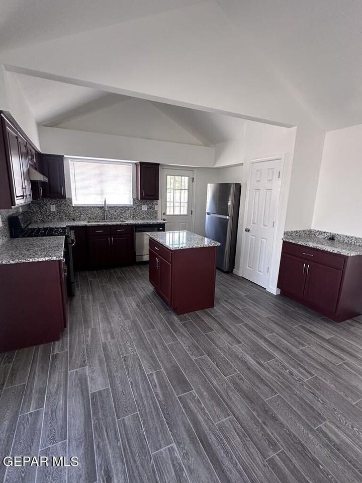 5884 Doniphan Dr - Photo 5 of 15