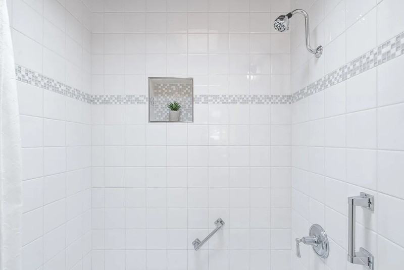 115 Greenmeadow Way - Photo 2 of 13