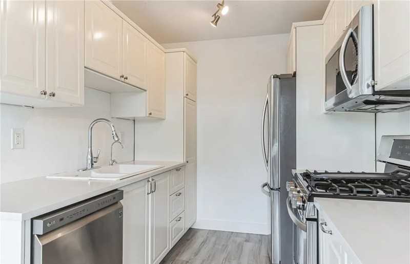 20545 S Vermont Ave #6 - Photo 3 of 9
