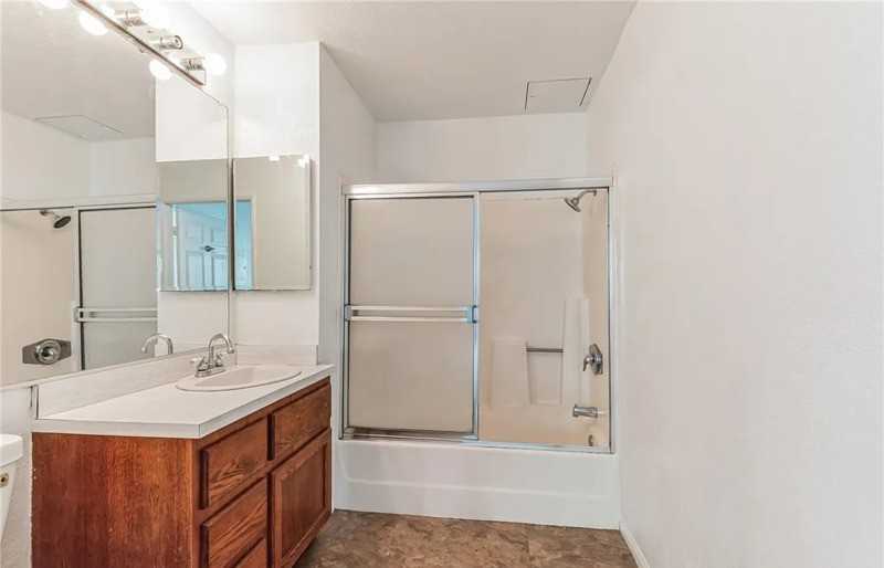 20545 S Vermont Ave #6 - Photo 6 of 9