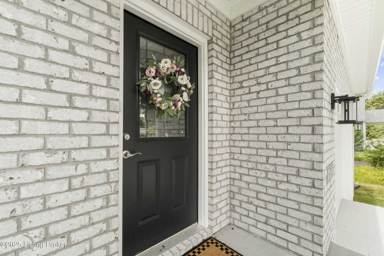 6702 Shirley Ave - Photo 7 of 42