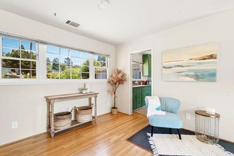 206 Bayview Ct #A - Photo 3 of 18