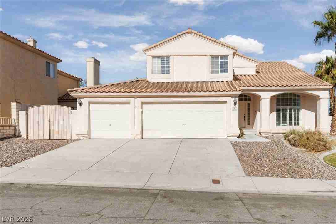 7845 Meadow Creek St - Photo 2 of 38