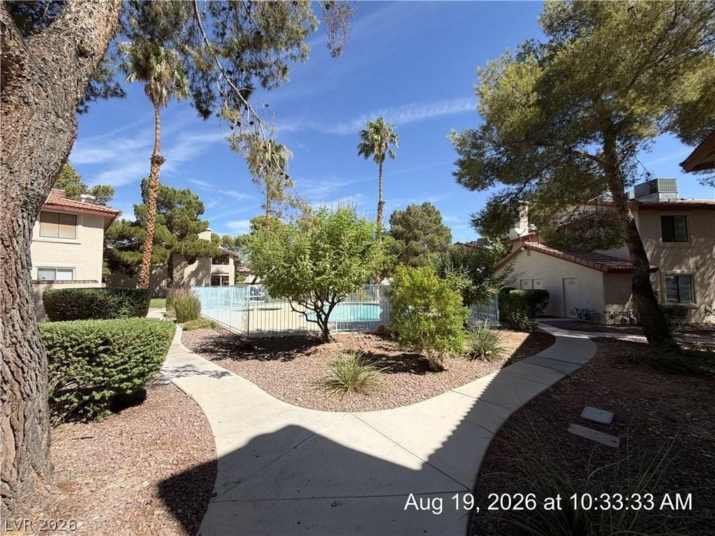 705 Rock Springs Dr #202 - Photo 4 of 28