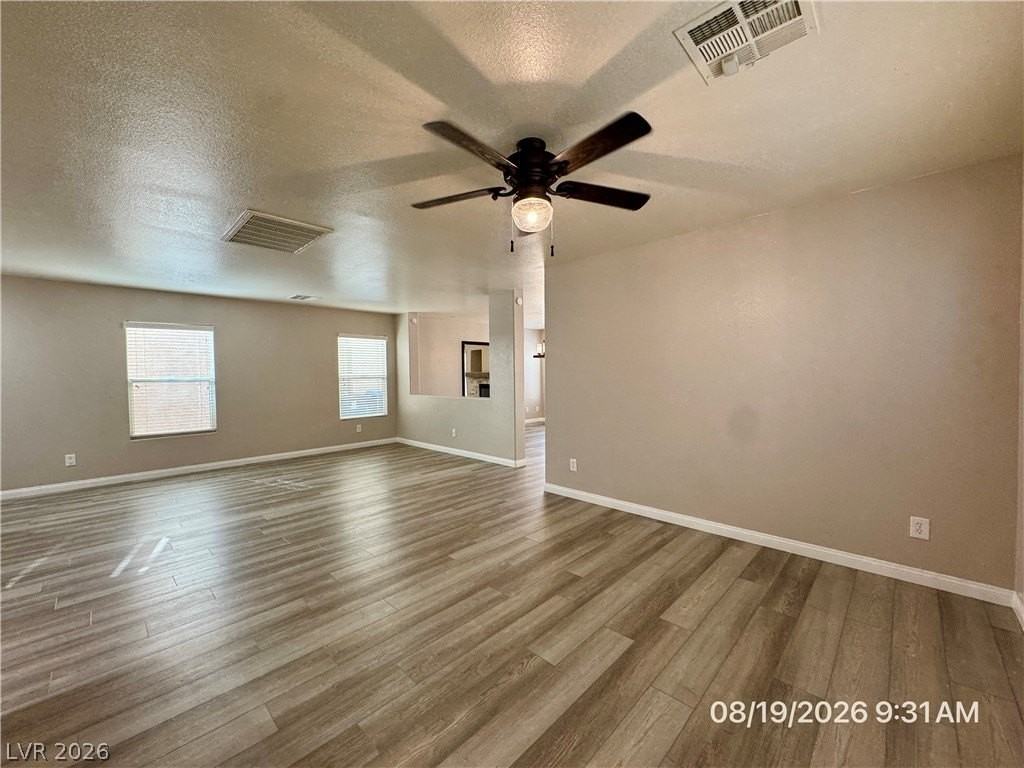 5204 Iron Crossing Ave - Photo 7 of 50