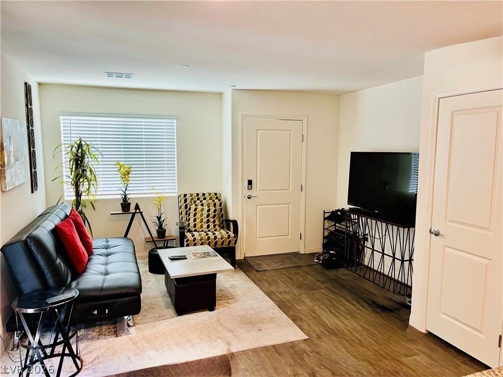 2742 Matador Red Ave - Photo 4 of 12