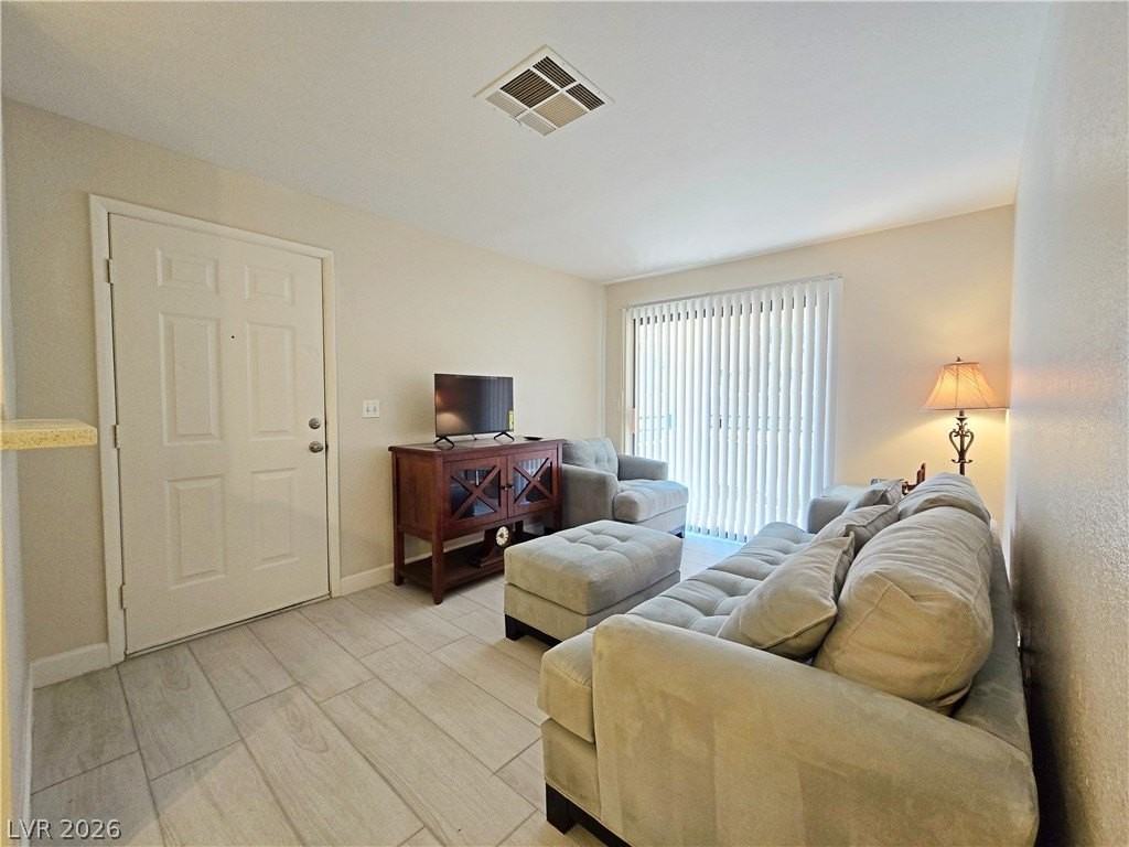 5171 Lindell Rd #107 - Photo 4 of 18