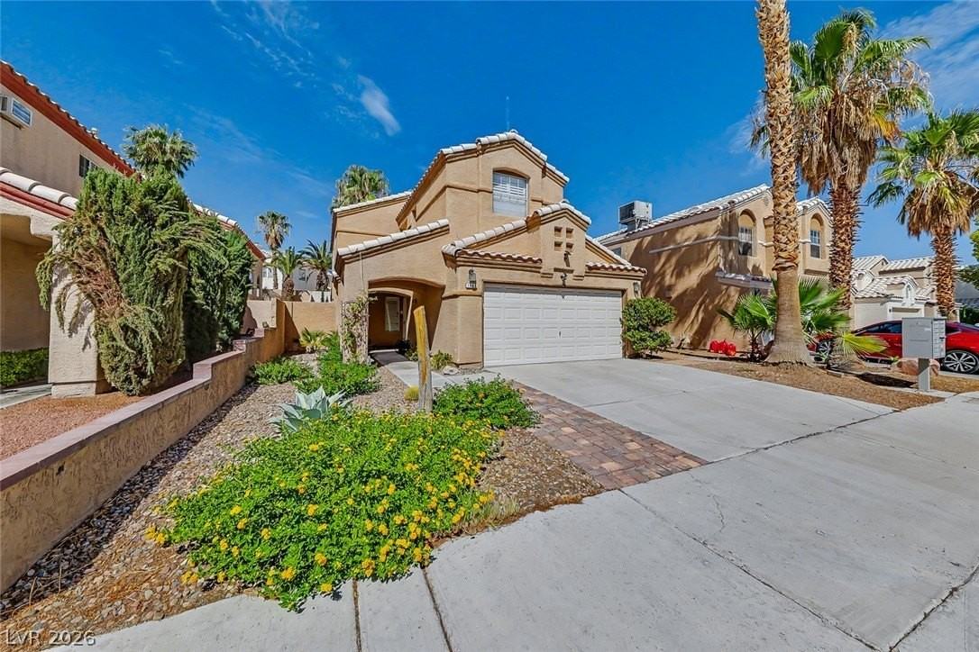 1409 Spice Sky Dr - Photo 3 of 33