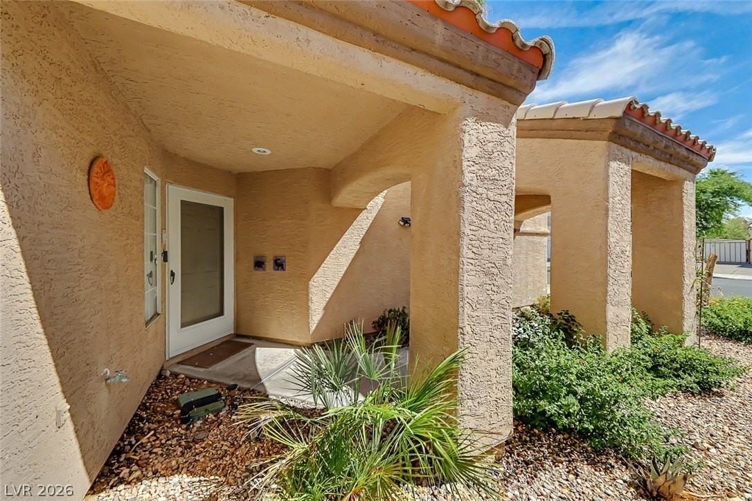 1409 Spice Sky Dr - Photo 4 of 33