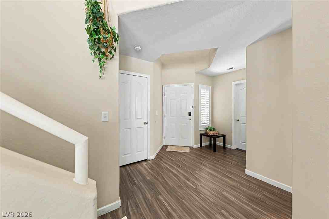 1409 Spice Sky Dr - Photo 5 of 33