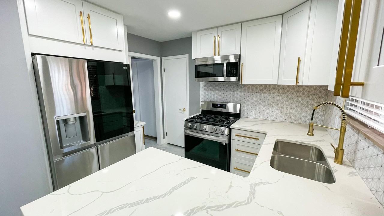 19016 Nadol Dr - Photo 5 of 27
