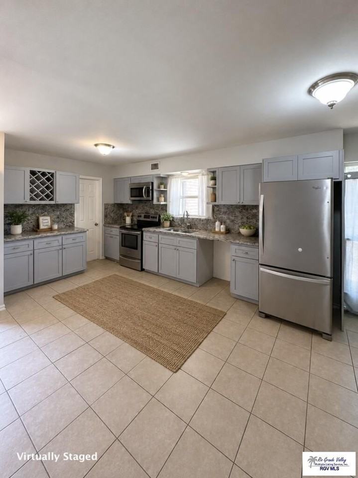 715 Continental Dr #3 - Photo 2 of 22