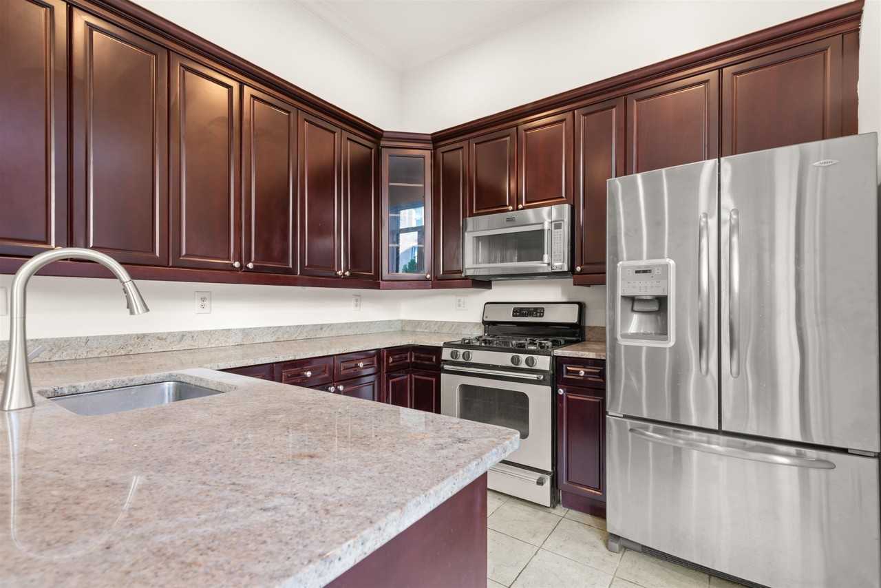 187 Warren St #211 - Photo 6 of 22