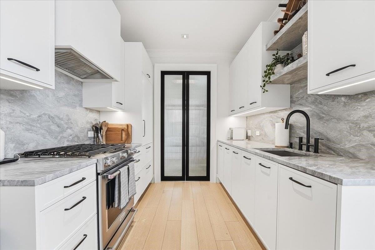 841 Willow Ave #4L - Photo 6 of 28