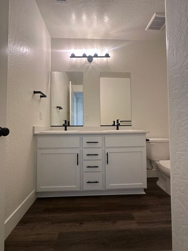 4008 W Babcock Ave - Photo 5 of 15