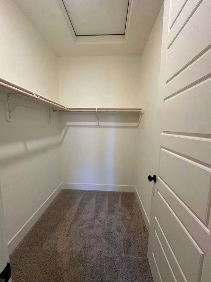 4008 W Babcock Ave - Photo 6 of 15