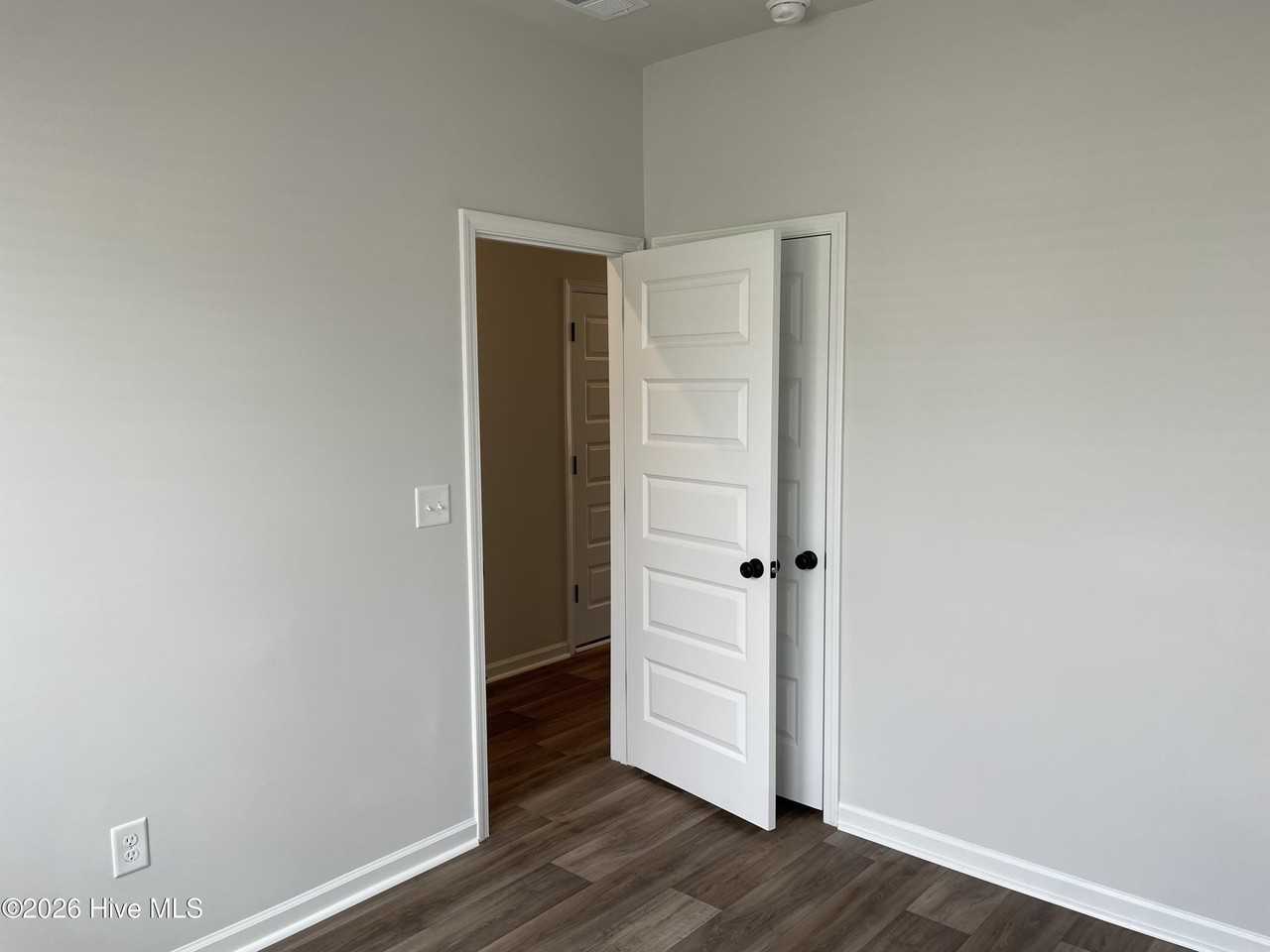 2114 Wild Indigo Cir Nw - Photo 3 of 32