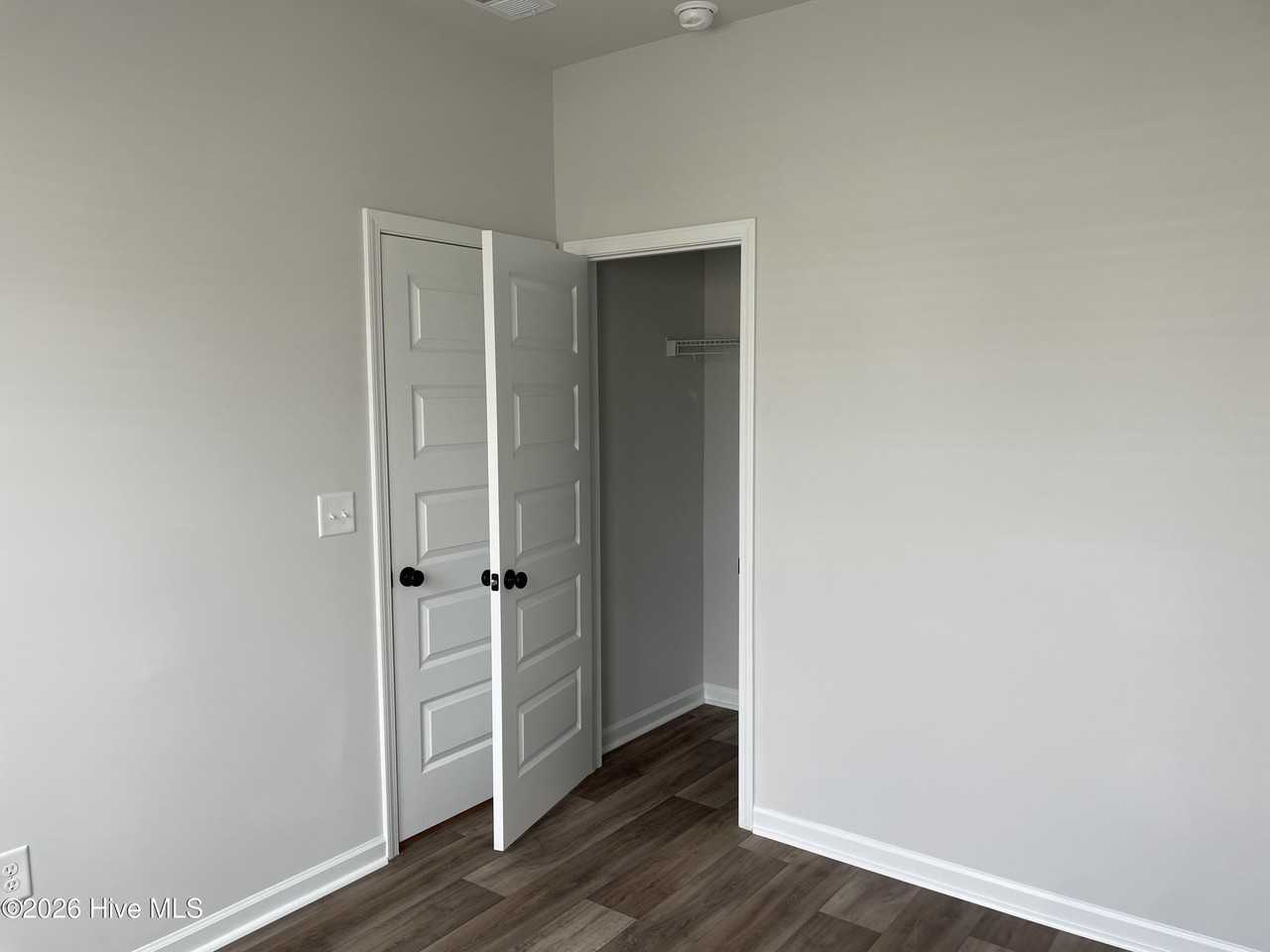 2114 Wild Indigo Cir Nw - Photo 4 of 32