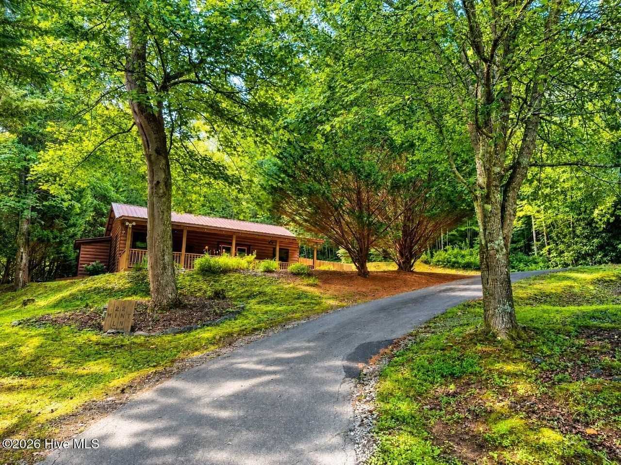 22 Mint Ln - Photo 2 of 17