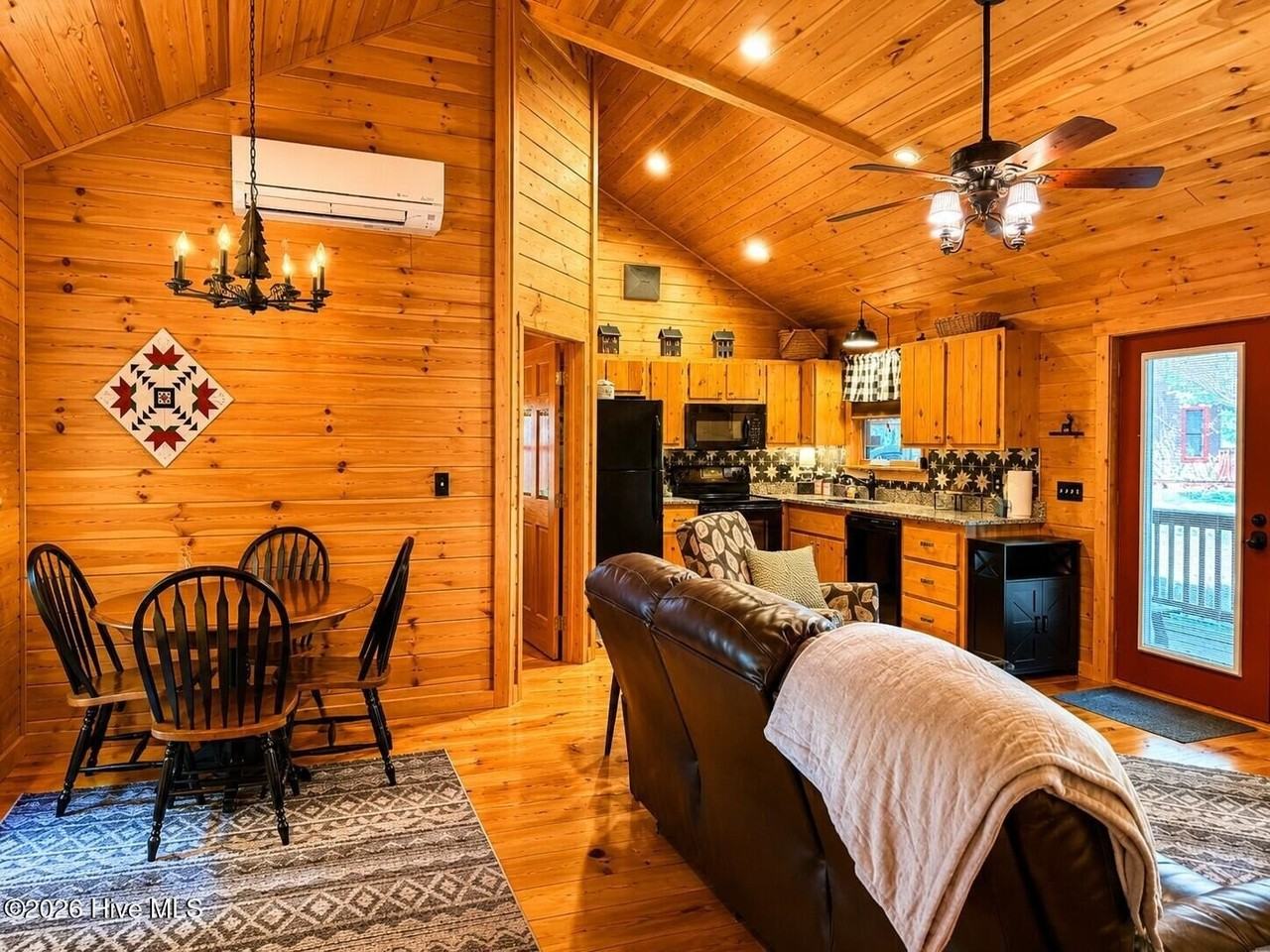 22 Mint Ln - Photo 5 of 17