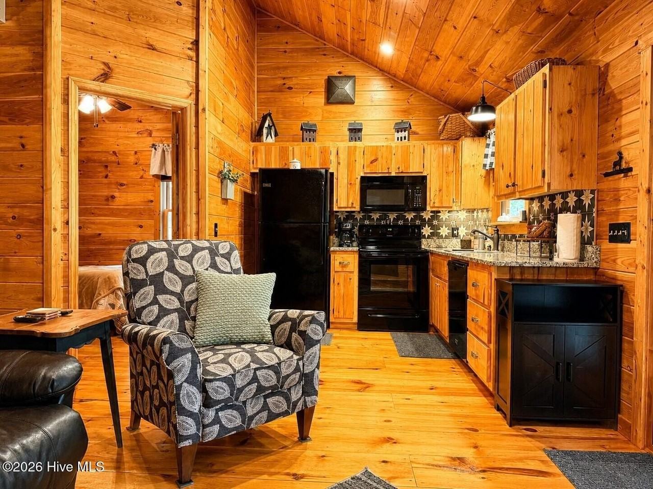 22 Mint Ln - Photo 6 of 17