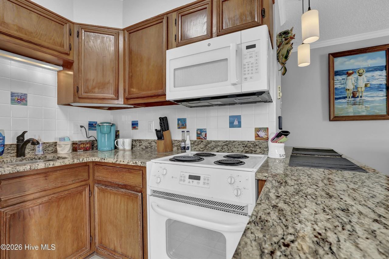 2224 New River Inlet Rd #339 - Photo 5 of 30