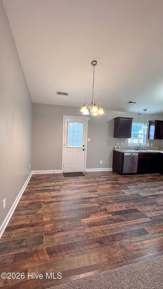 154 Louie Ln - Photo 4 of 18