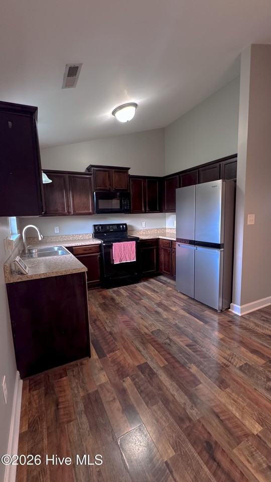 154 Louie Ln - Photo 5 of 18