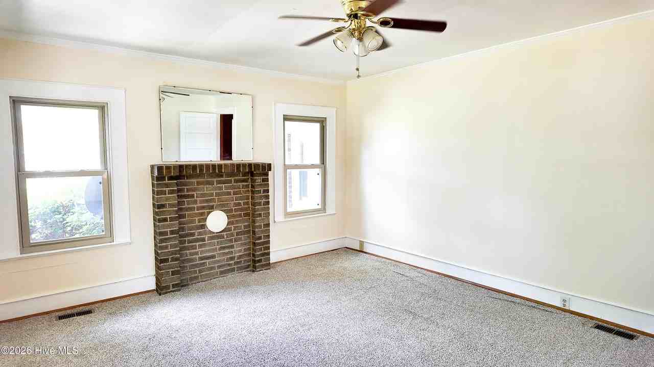 207 Kimbrough Rd - Photo 2 of 9