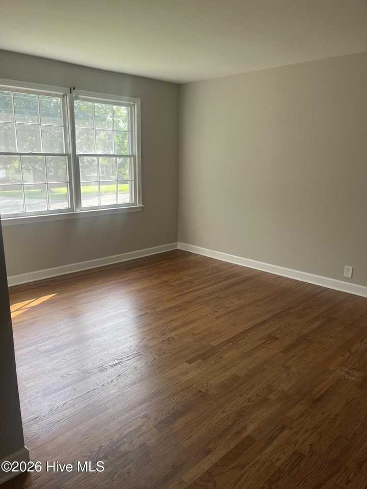2506 Apricot Ln - Photo 2 of 17