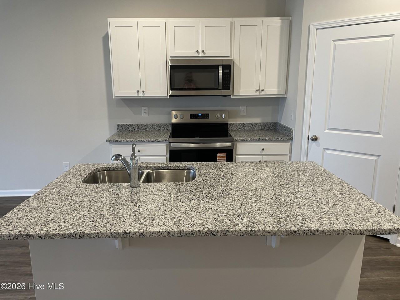 3600 Whaley Way Nw - Photo 6 of 34