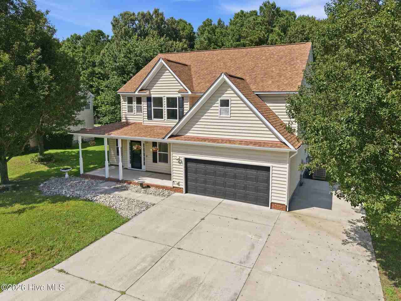 235 Green View Rd - Photo 2 of 44