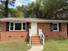 featured image of 712 Grove St Ne
