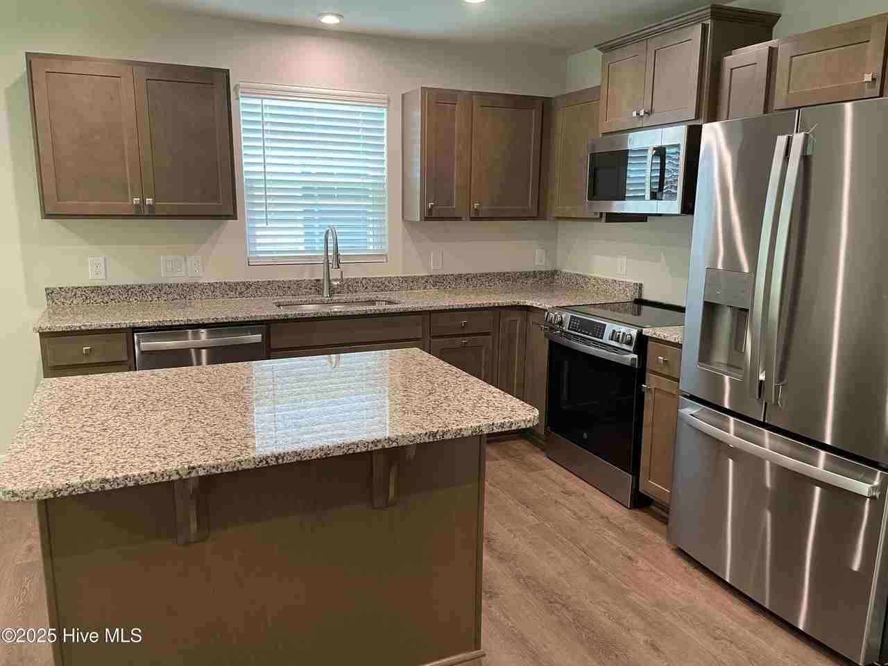 1324 Nora Ct Nw - Photo 4 of 30